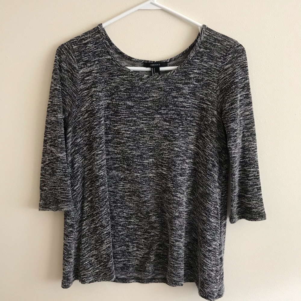 Flowy gray top